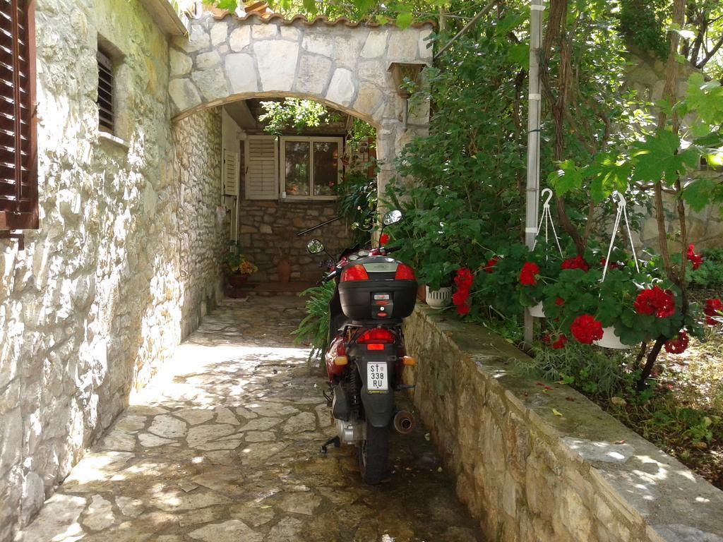 Apartments Marina Supetar Dış mekan fotoğraf