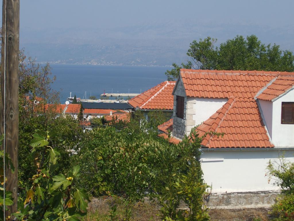 Apartments Marina Supetar Dış mekan fotoğraf